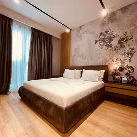 Lord Tirana Hotel 4*