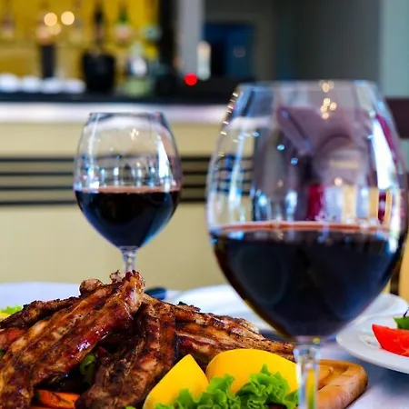 Lord Tirana Hotel Vore