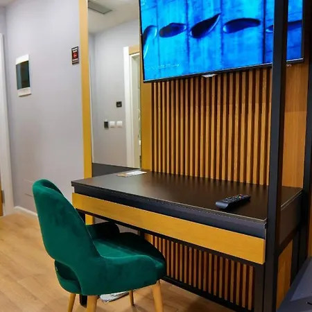 Hotel Lord Tirana 4*