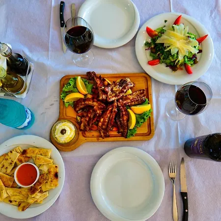 Lord Tirana Hotel 4*