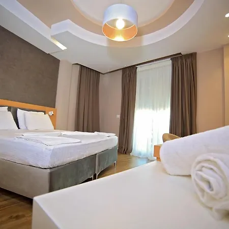 Hotel Lord Tirana Vore