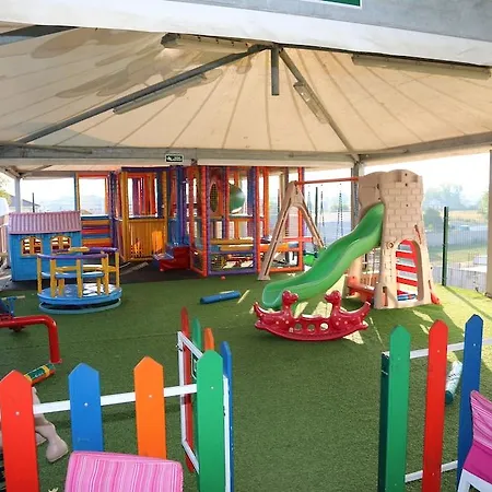 Lord Tirana Hotel 4*
