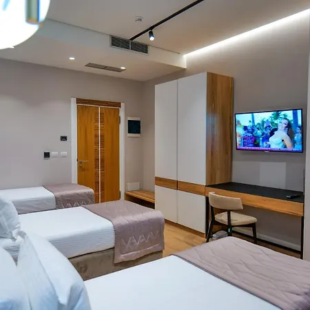 Hotel Lord Tirana