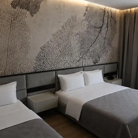 Lord Hotel