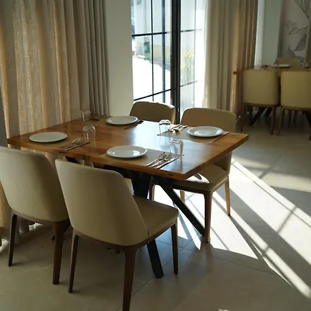 Lord Hotel Vore