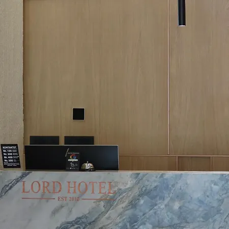 Lord 4*